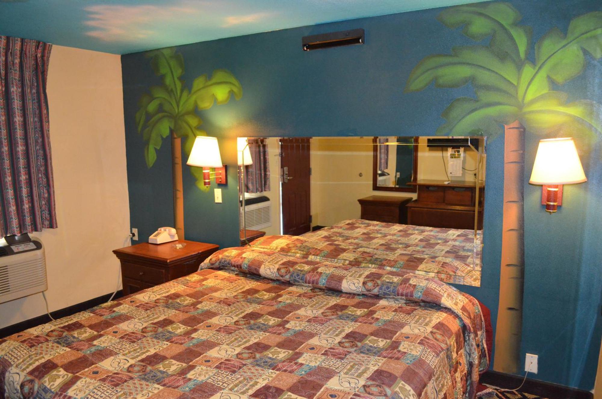 Economy Inn New Orleans Arabi Room photo